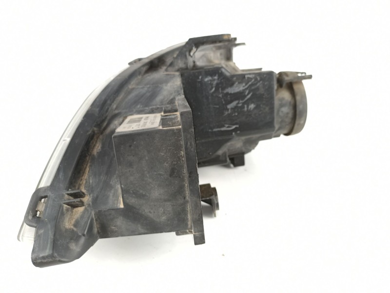 Recambio de faro derecho para nissan primera 1.6 g referencia OEM IAM 89006289  