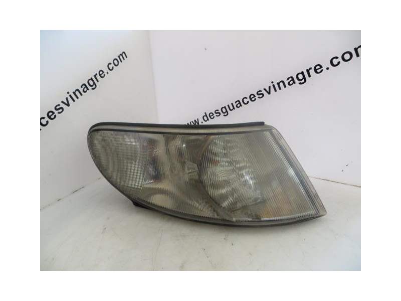 Recambio de piloto delantero derecho para saab 900 2.3 g -b234-i referencia OEM IAM 4373981  