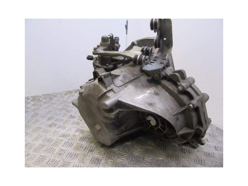 Recambio de caja cambios 6v turbo diesel para saab 9-3 (ys3f, e79, d79, d75) 1.9 tid referencia OEM IAM 55350375  