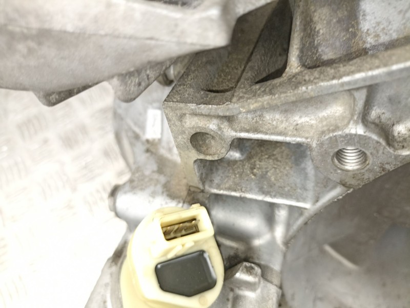 Recambio de cambio 5v ( gasolina ) para peugeot 406 coupe (s1/s2) 2.0 16v referencia OEM IAM 20DL83 187419 