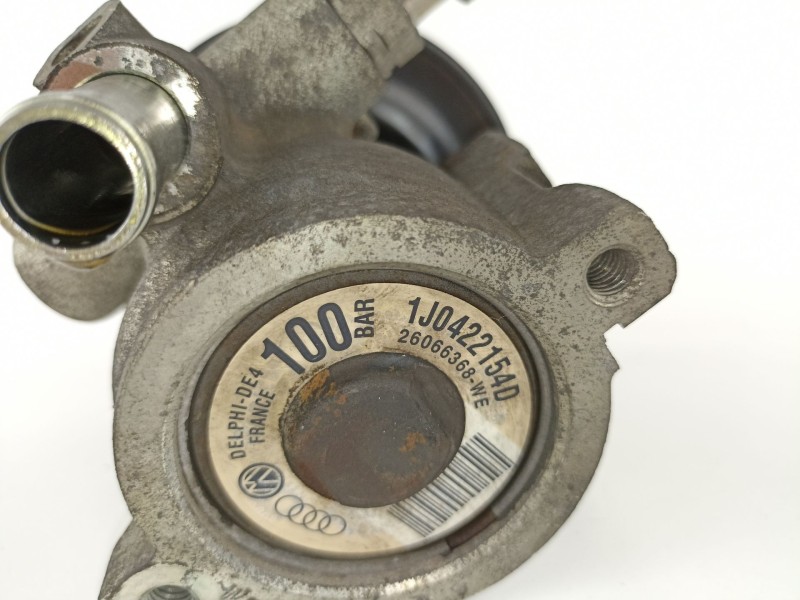 Recambio de bomba direccion para seat leon 1.6 g referencia OEM IAM 1J04221540 26066368 