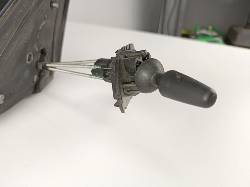 Recambio de retrovisor derecho para seat leon 1.6 g referencia OEM IAM 1M0857934A  