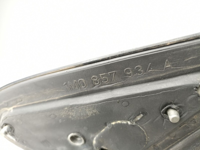 Recambio de retrovisor derecho para seat leon 1.6 g referencia OEM IAM 1M0857934A  