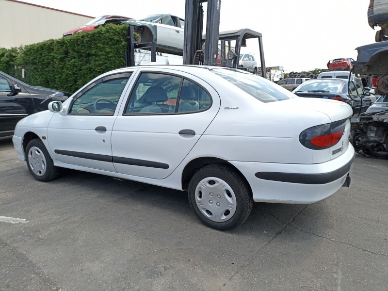 renault megane del año 1999