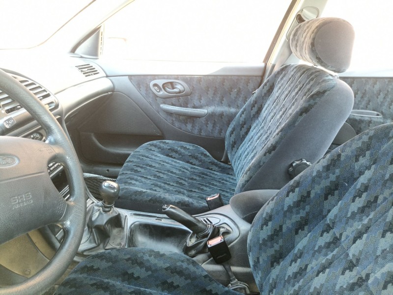 ford mondeo del año 1996