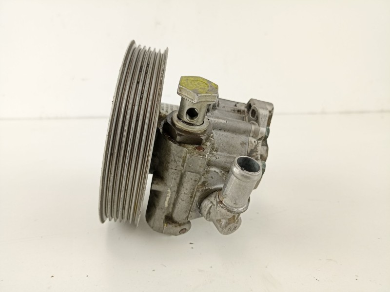 Recambio de bomba direccion para audi a6 2.5 td referencia OEM IAM 4B0145155R  