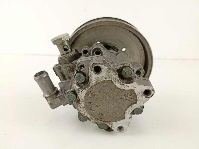 Recambio de bomba direccion para audi a6 2.5 td referencia OEM IAM 4B0145155R  