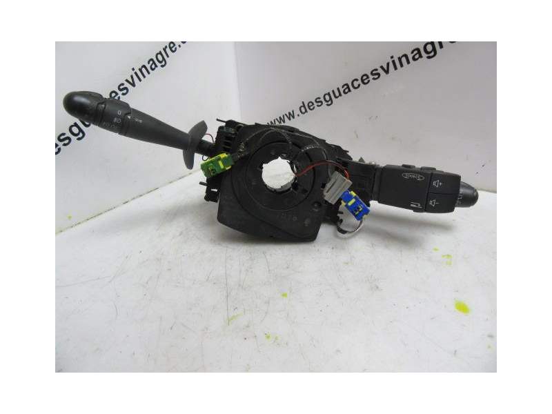 Recambio de mando luces y limpias para renault laguna ii (bg0/1_) 1.8 16v (bg0b, bg0c, bg0j, bg0m, bg0v) referencia OEM IAM 8200