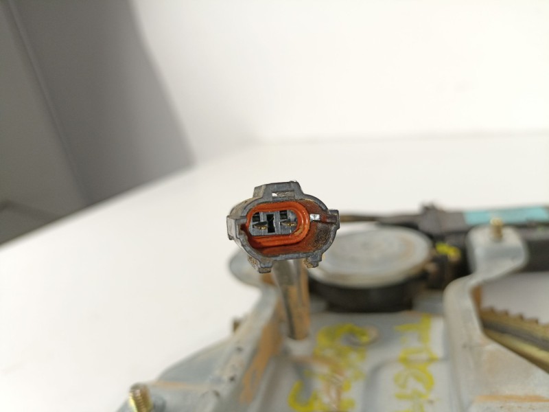 Recambio de elevalunas trasero derecho para kia sorento 2.5 crdi referencia OEM IAM ELECTRICO  