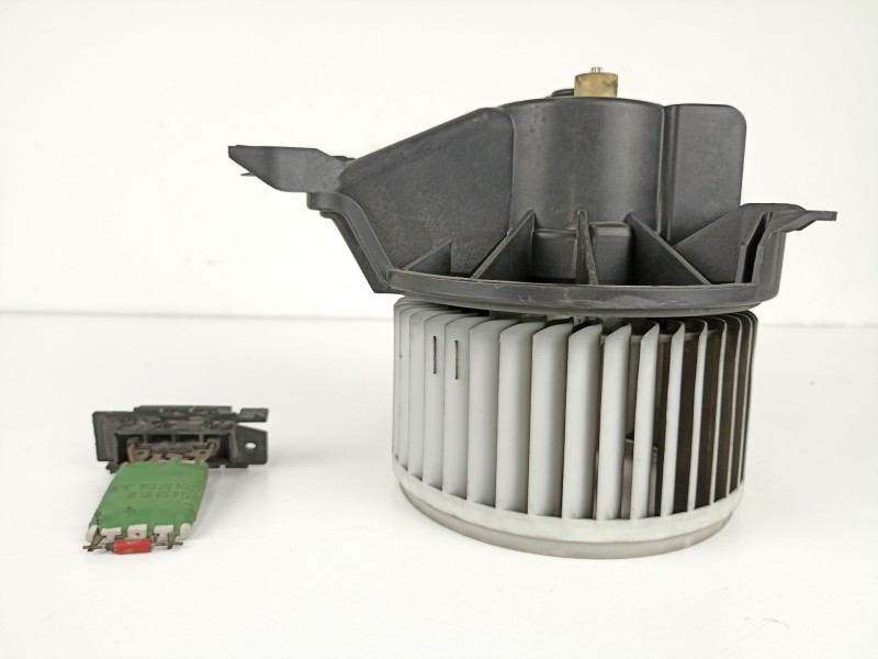 Recambio de motor calefaccion fiat punto 1.3 jtd (74,78cv) [2008] para fiat punto 1.3 jtd referencia OEM IAM 164230100CONRESISTE