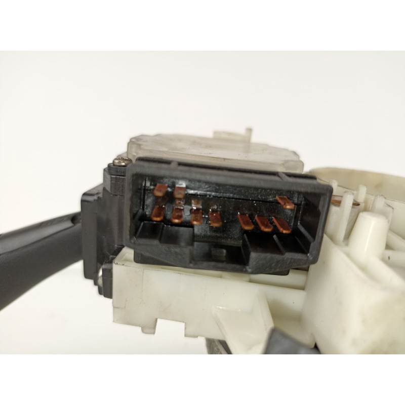 Recambio de mando luces y limpias hyundai accent 15 td 3 cilindros 8198cv 2003 para hyundai accent 1.5 td 3 cilindros referencia