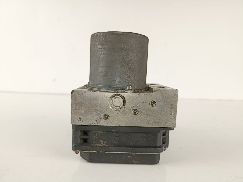 Recambio de abs para bmw 630 3.0 g referencia OEM IAM 3451677573001 0265236020 