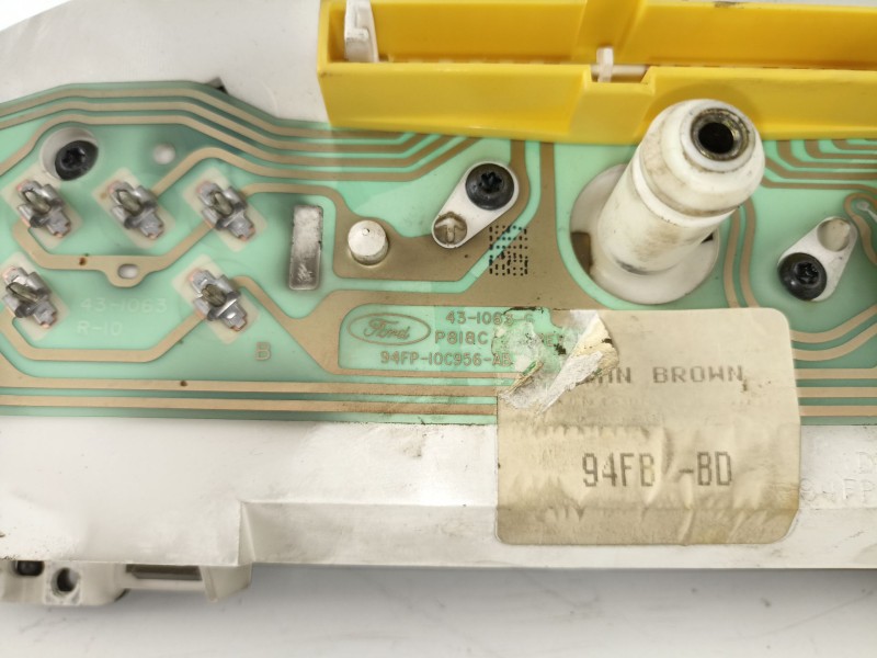 Recambio de cuadro instrumentos para ford fiesta 1.8 d /rtd referencia OEM IAM 94FP100956AB  