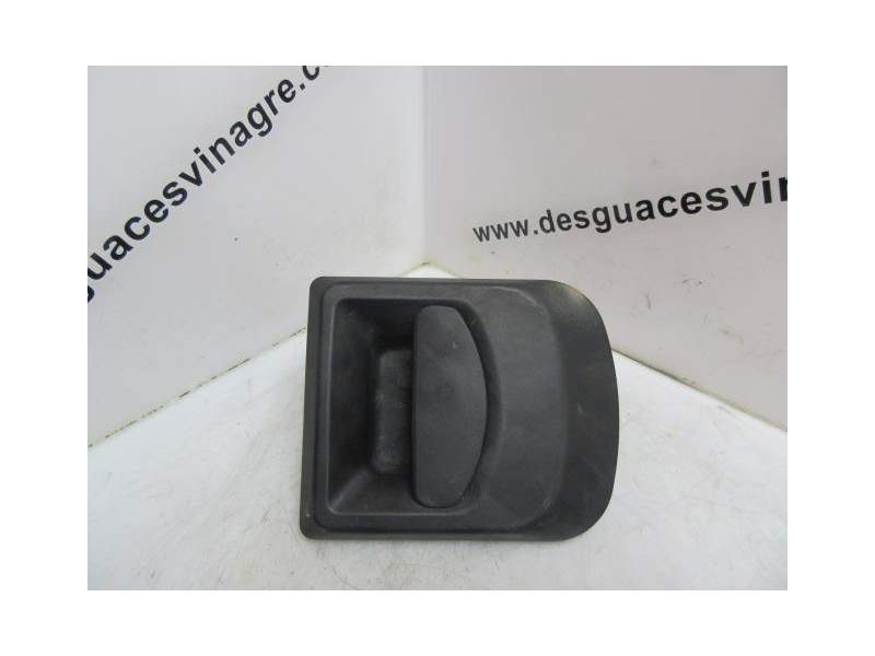 Recambio de manilla delantera derecha para iveco ( camion ) 2.8 td /8140.43b referencia OEM IAM   