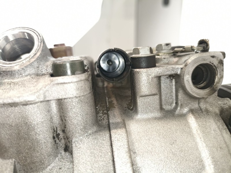 Recambio de compresor aire acondicionado para bmw 530 3.0 td referencia OEM IAM 8204538  