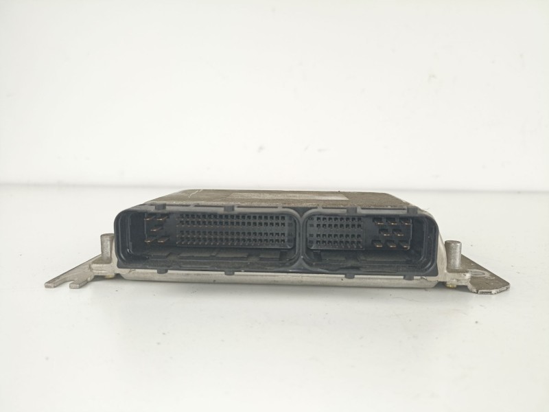 Recambio de centralita hyundai accent 15 td 3 cilindros 8198cv 2003 para hyundai accent 1.5 td 3 cilindros referencia OEM IAM 02