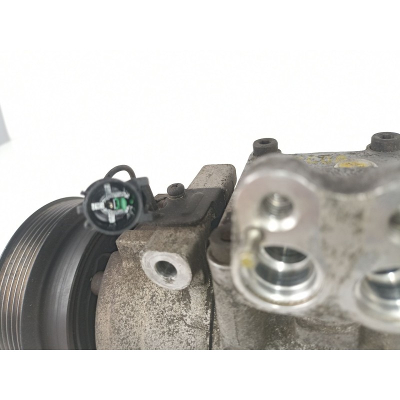Recambio de compresor aire acondicionado para hyundai accent 1.5 td 3 cilindros referencia OEM IAM DYOA-02  