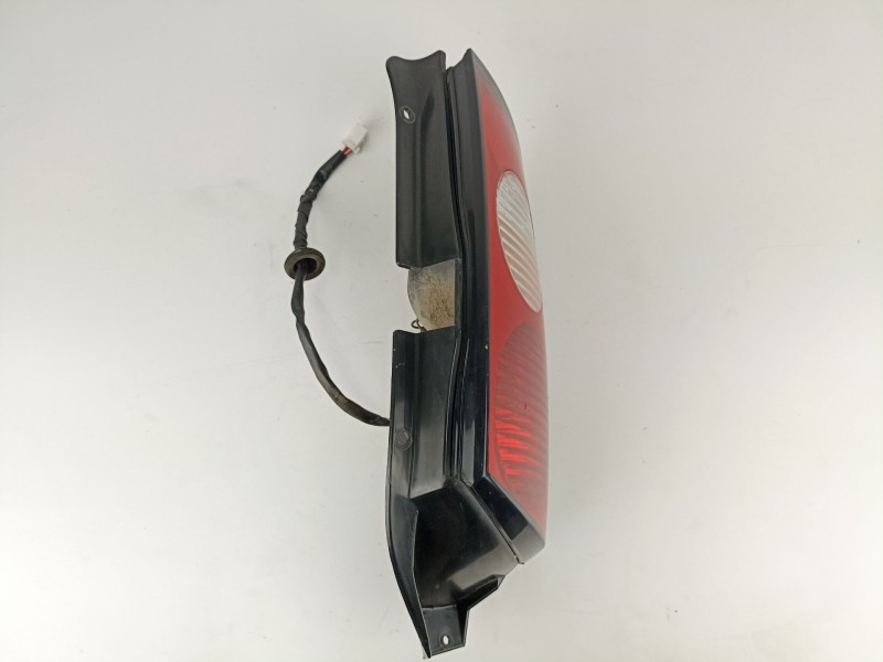 Recambio de piloto trasero izquierdo para hyundai atos (mx) 1.0 cat referencia OEM IAM 9241006  