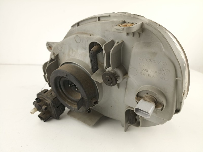 Recambio de faro derecho para hyundai atos (mx) 1.0 cat referencia OEM IAM 9210106  