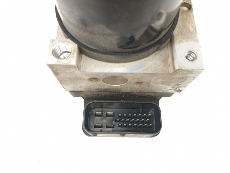 Recambio de abs hyundai accent 15 td 3 cilindros 8198cv 2003 para hyundai accent 1.5 td 3 cilindros referencia OEM IAM BH6010370