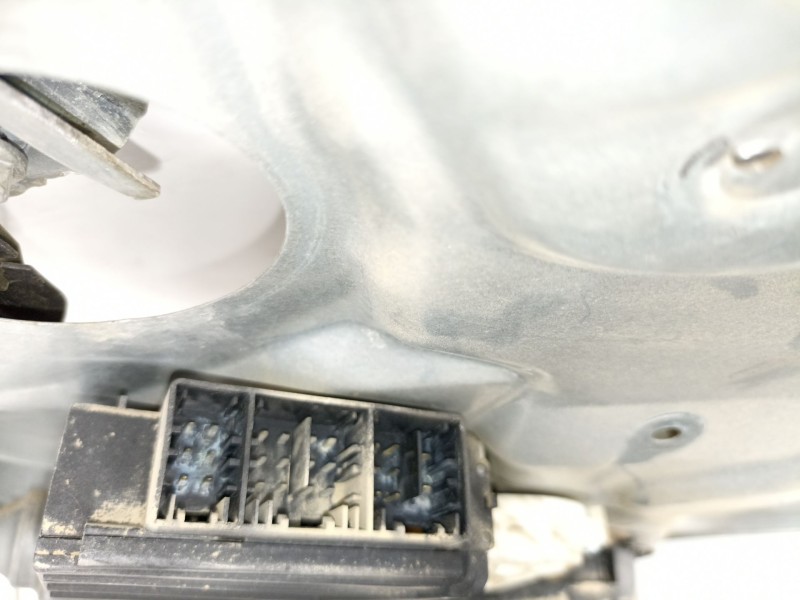 Recambio de elevalunas delantero derecho para seat ibiza 1.9 d referencia OEM IAM 6Q2959801A  