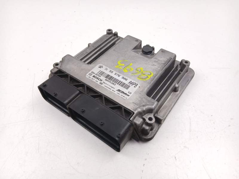 Recambio de centralita para opel insignia a (g09) 2.0 cdti (68) referencia OEM IAM 55576906 0281017105 
