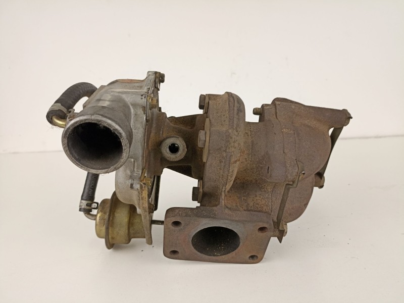 Recambio de turbo alfa romeo 146 19 d ar67501 8976cv 5p 1996 para alfa romeo 146 1.9 d -ar67501 referencia OEM IAM 7617463  