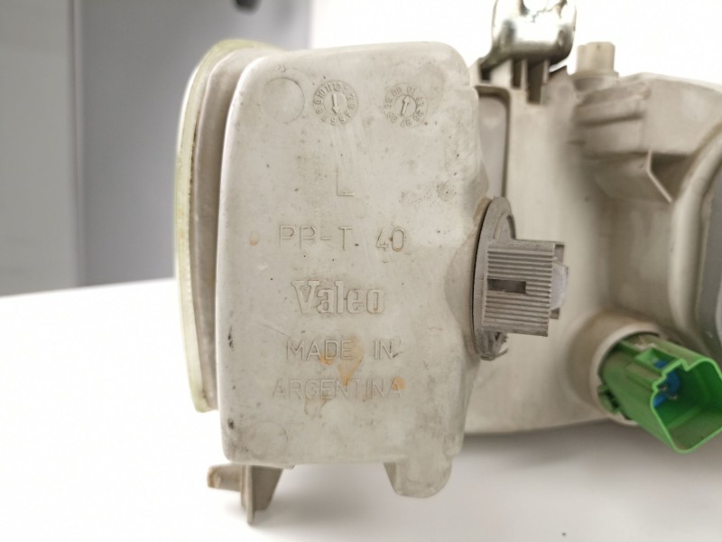 Recambio de faro izquierdo para ford escort 1.8 d/rfs referencia OEM IAM   