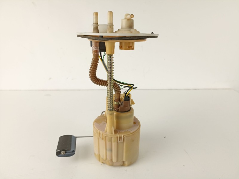 Recambio de bomba combustible aforador para hyundai atos 1.0 g referencia OEM IAM 3111002000  