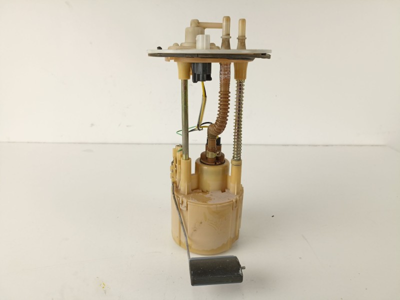 Recambio de bomba combustible aforador para hyundai atos 1.0 g referencia OEM IAM 3111002000  