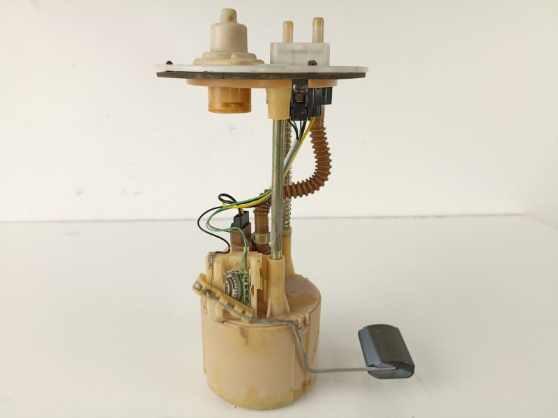 Recambio de bomba combustible aforador para hyundai atos 1.0 g referencia OEM IAM 3111002000  