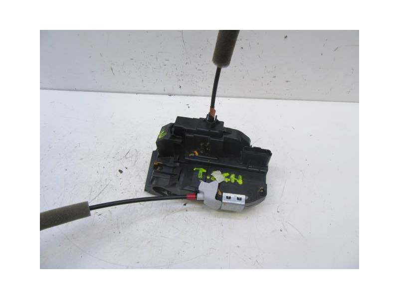 Recambio de cerradura puerta trasera derecha para renault kadjar (ha_, hl_) 1.5 blue dci 115 referencia OEM IAM 825014EA2A  