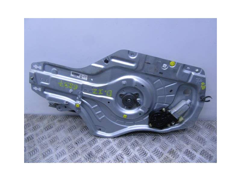 Recambio de elevalunas delantero izquierdo para hyundai elantra iii (xd) 1.6 referencia OEM IAM 824702D062  