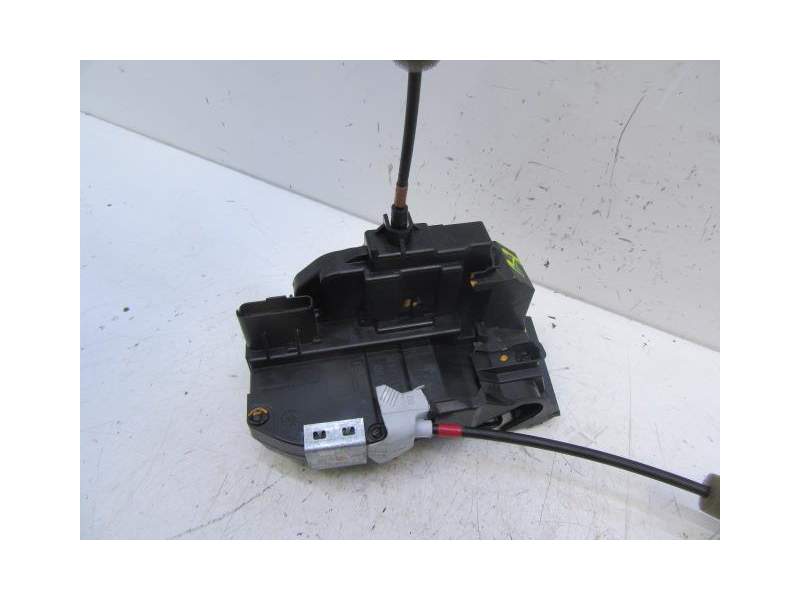 Recambio de cerradura puerta trasera izquierda para renault kadjar (ha_, hl_) 1.5 blue dci 115 referencia OEM IAM 825014EA2B  