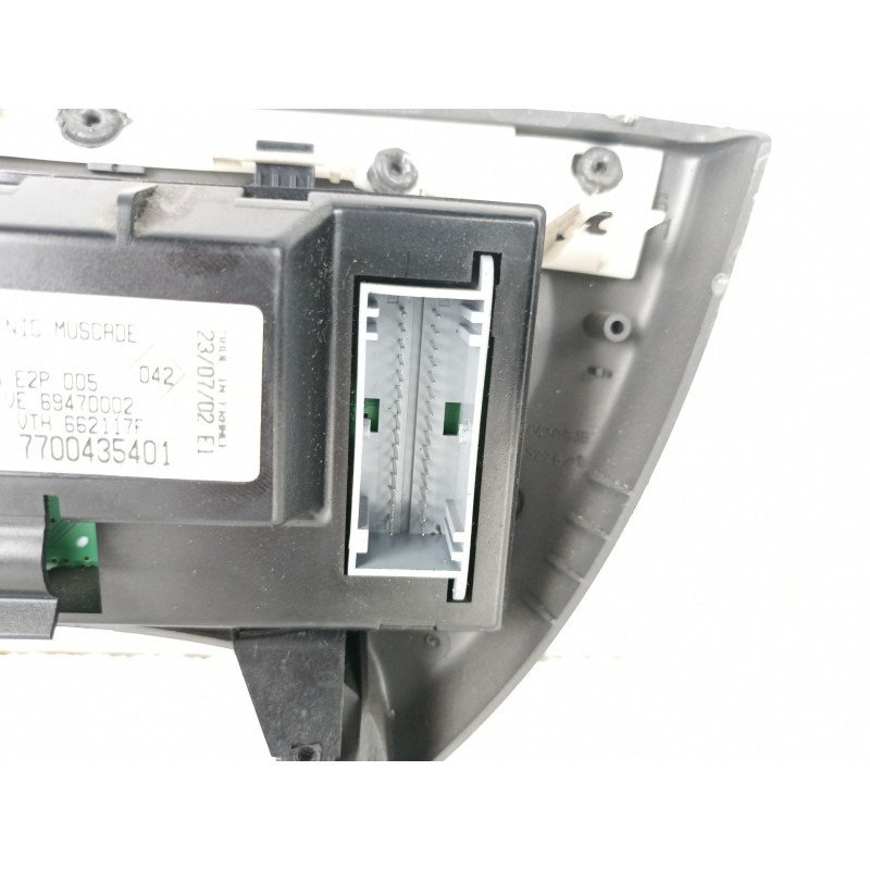 Recambio de mandos calefaccion aire para renault scenic 1.9 dci referencia OEM IAM 7700435401 69470002 