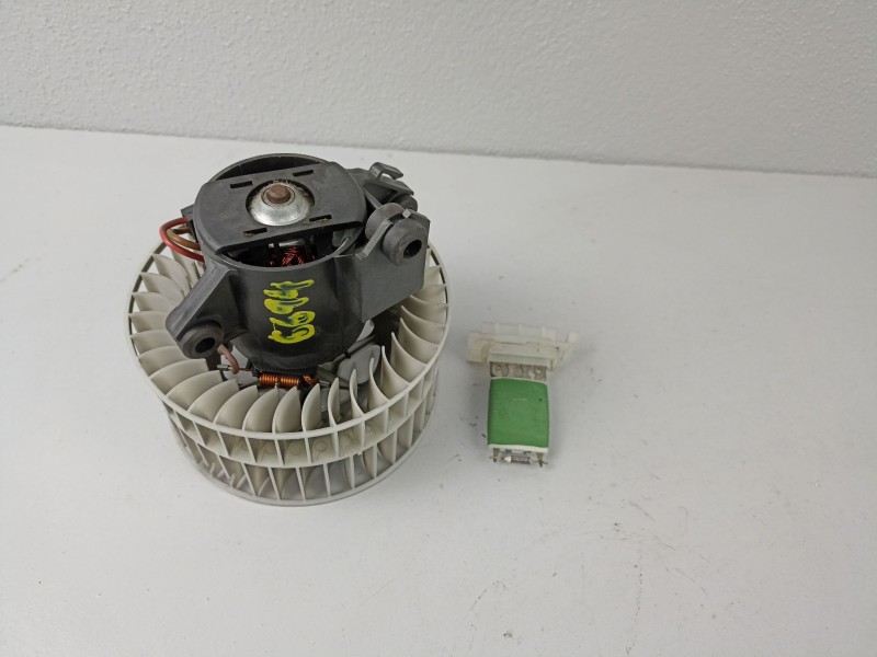 Recambio de motor calefaccion para citroen c 4 1.4 g referencia OEM IAM 539.9045.200CONRESISTENCIA  