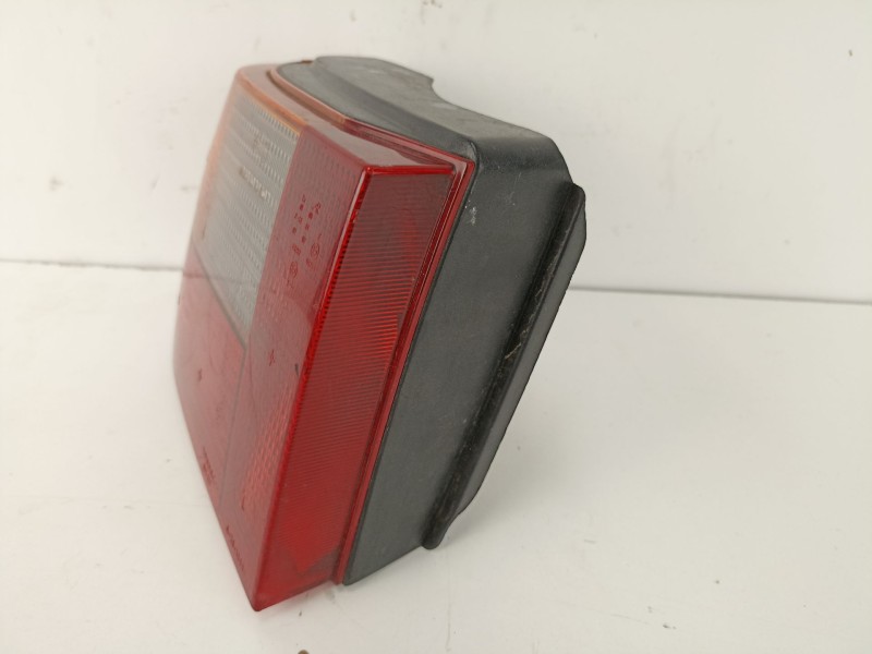 Recambio de piloto trasero izquierdo para seat ibiza 1.9 d referencia OEM IAM 6K6945111B A2810881 