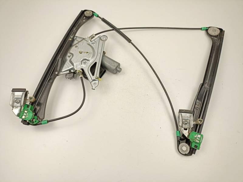 Recambio de elevalunas delantero izquierdo para audi a4 b5 (8d2) 1.9 tdi referencia OEM IAM 8D0837397D  