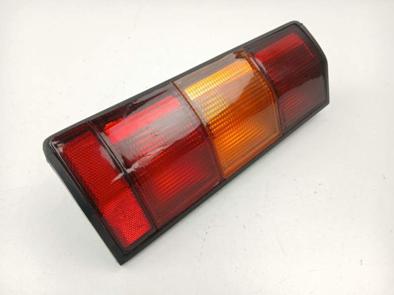 Recambio de piloto trasero izquierdo para renault express 1.6 f8m-diesel referencia OEM IAM 7701031915  