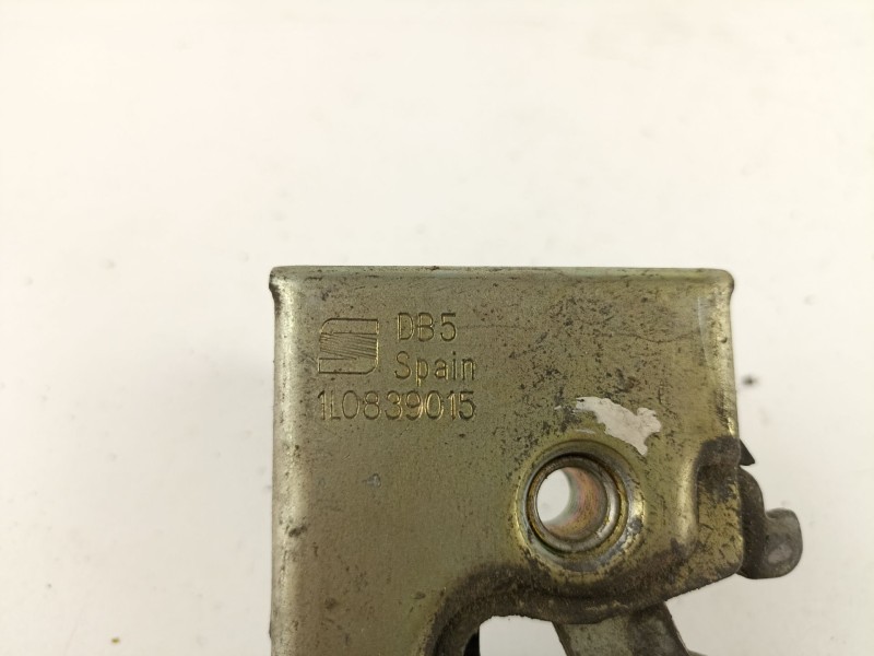 Recambio de cerradura puerta delantera izquierda para seat toledo 1.8 g -ad2 referencia OEM IAM 1L0837015  