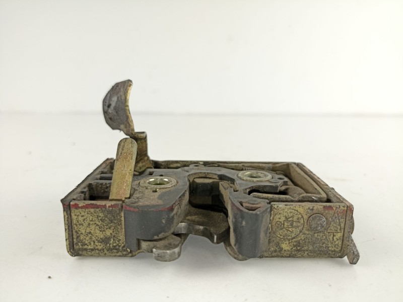 Recambio de cerradura puerta trasera izquierda para seat toledo 1.8 g -ad2 referencia OEM IAM 1L0839015  