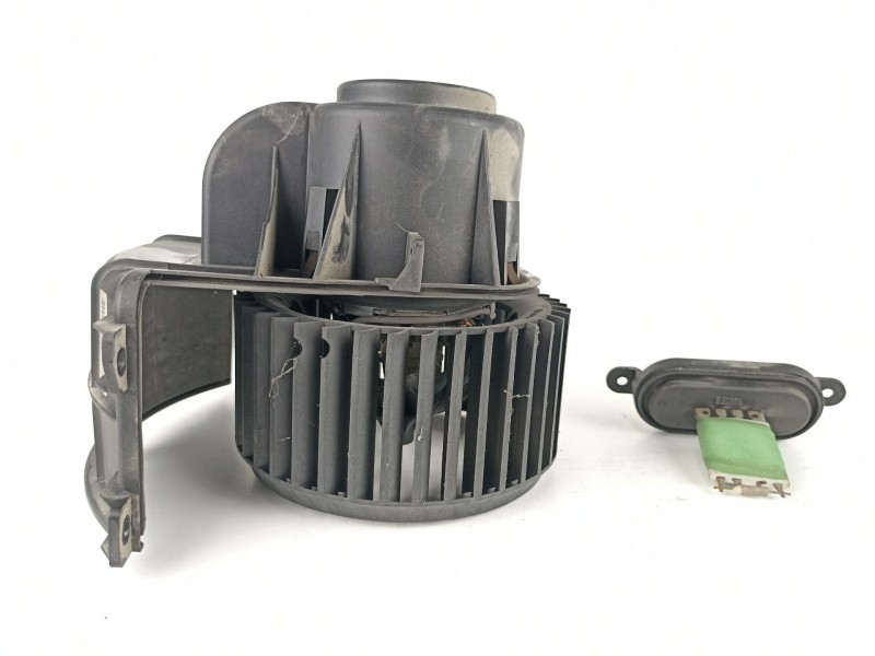 Recambio de motor calefaccion para volkswagen transporter 1.9 tdi referencia OEM IAM 7H1959802  
