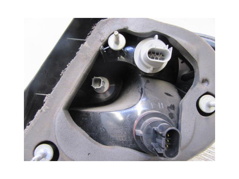 Recambio de piloto trasero izq. : chrysler neon : 2.0 g (133,24cv) [2002] para chrysler neon 2.0 g referencia OEM IAM   