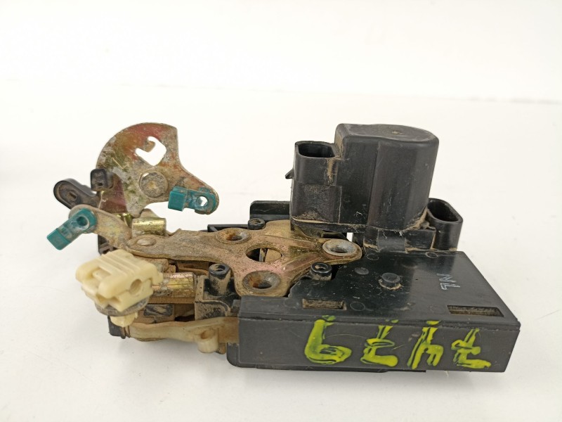 Recambio de cerradura puerta trasera izquierda para daewoo lanos 1.5 a15sms-g referencia OEM IAM 96348308  