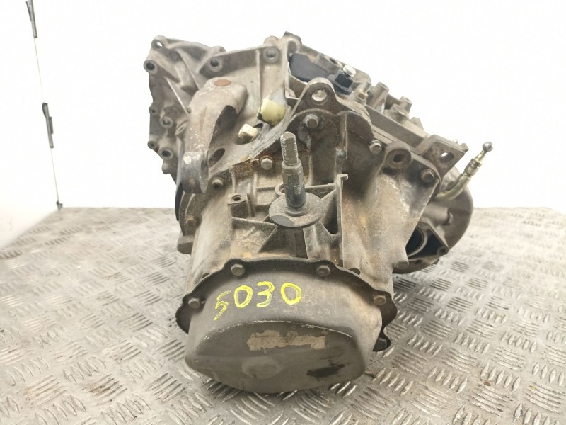Recambio de caja cambios 5v diesel peugeot 205 18 d 5914cv 1994 para peugeot 205 1.8 d referencia OEM IAM 20CM61  