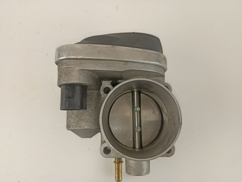 Recambio de caja mariposa para renault megane 1.6 g referencia OEM IAM 8200171134B 408238827002 