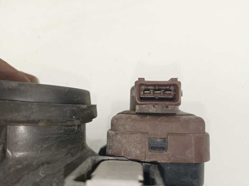 Recambio de faro derecho para citroen saxo 1.1 referencia OEM IAM 6205N5  