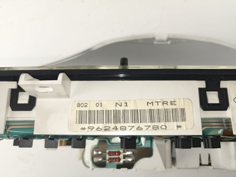 Recambio de cuadro instrumentos para citroen saxo 1.1 referencia OEM IAM 9624876780  