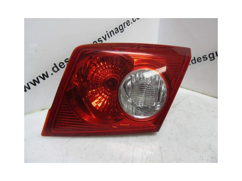 Recambio de piloto porton derecho para chevrolet lacetti 1.6 g referencia OEM IAM 96551217  
