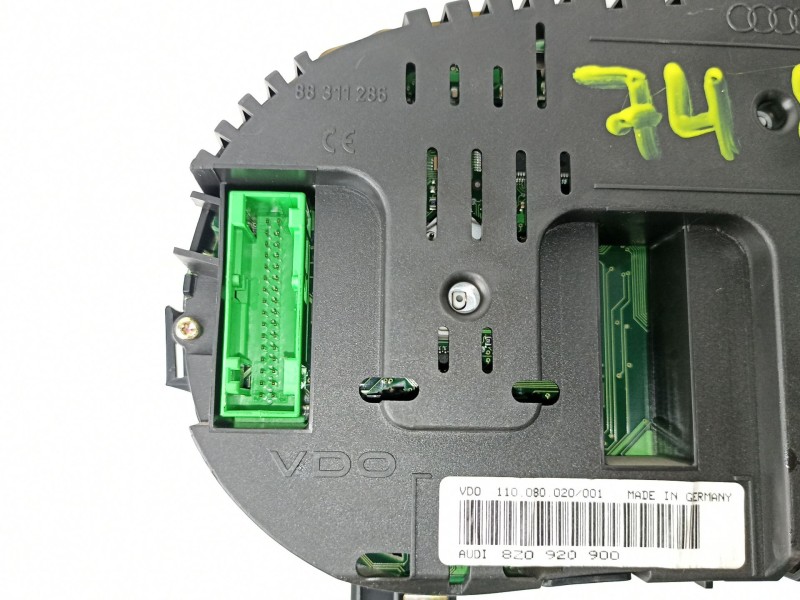 Recambio de cuadro instrumentos para audi a2 (8z) 1.4 referencia OEM IAM 8Z0920900 110080020 